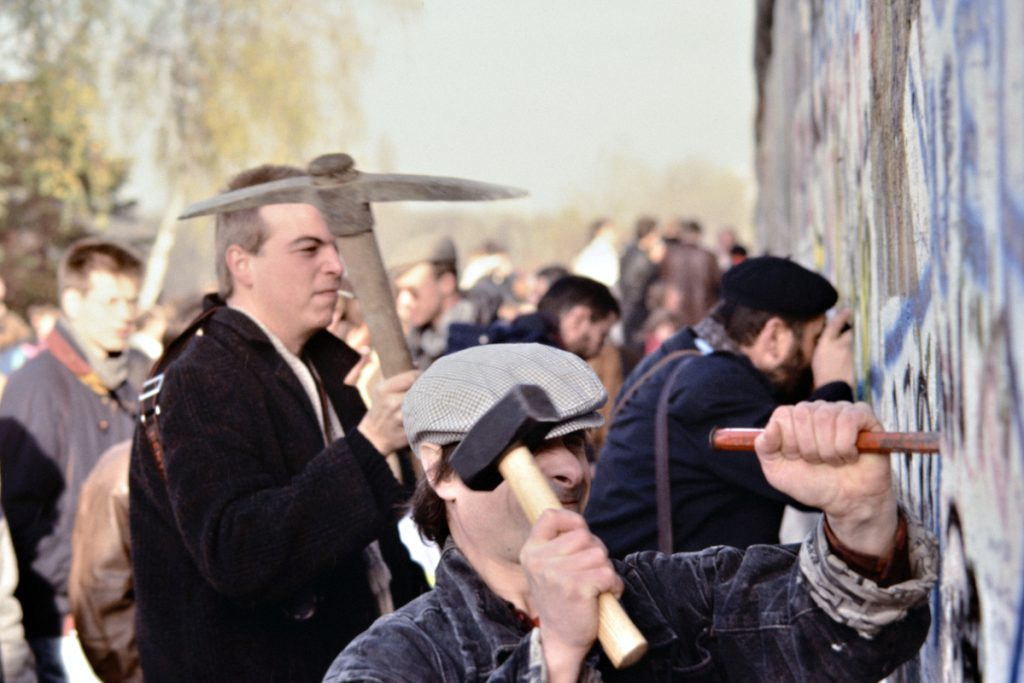 destroying the berlin wall